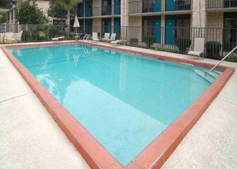 Quality Inn & Suites Orlando Airport Facilities photo